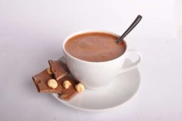 При оксалатной нефропатии настоятельно рекомендуют исключить какао, кофе и шоколад