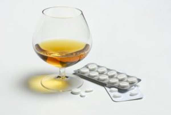 Препарат нельзя принимать совместно с алкоголем