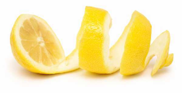Лечение угревой сыпи лимоном